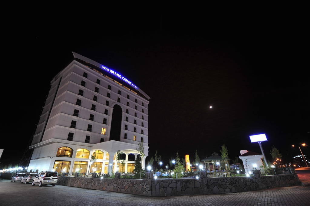 Grand Cenas Hotel 아그리 외부 사진
