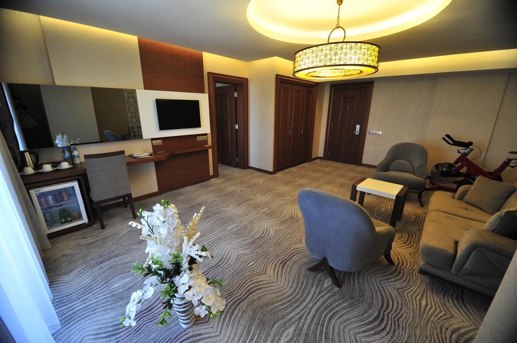 Grand Cenas Hotel 아그리 객실 사진